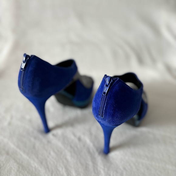 NWT Jessica Simpson Evannan Royal Blue
Suede Zip -Back Platform pumps 8 - Picture 5 of 9